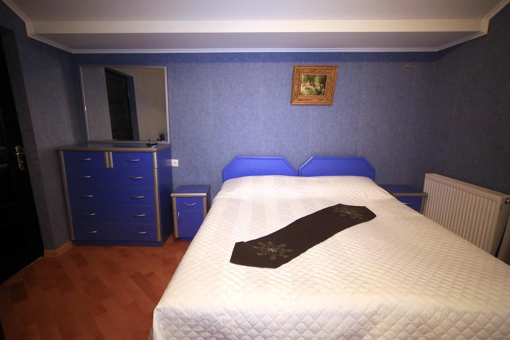 Hotel Edelweiss Κουτάισι Εξωτερικό φωτογραφία