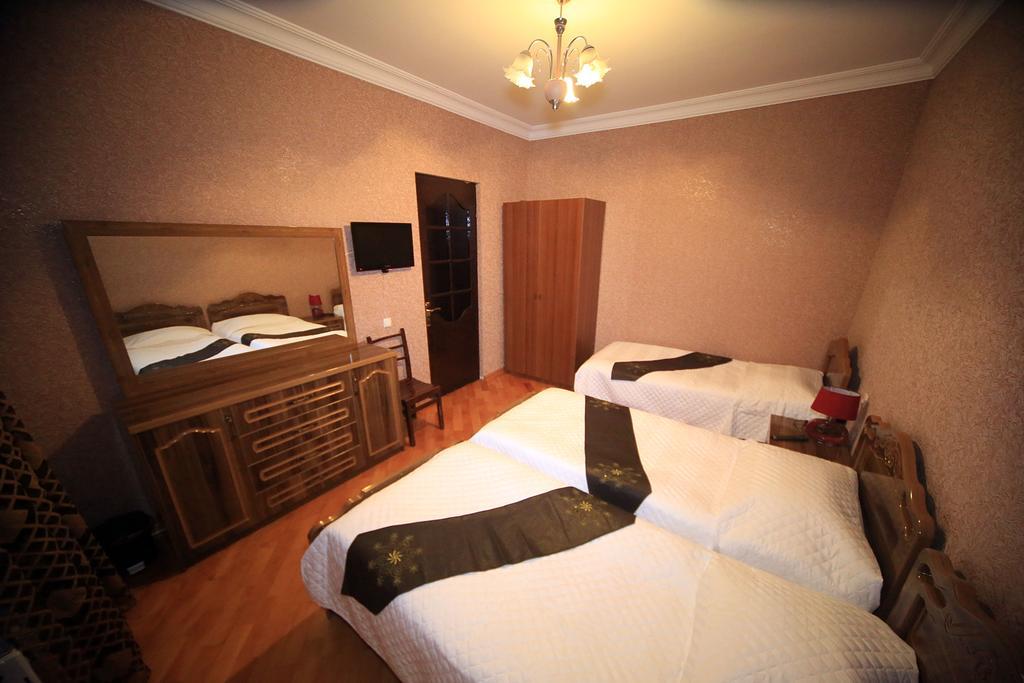 Hotel Edelweiss Κουτάισι Εξωτερικό φωτογραφία