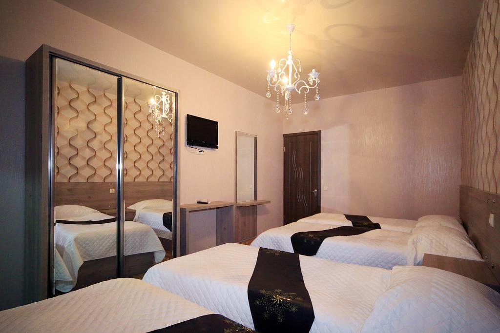 Hotel Edelweiss Κουτάισι Εξωτερικό φωτογραφία